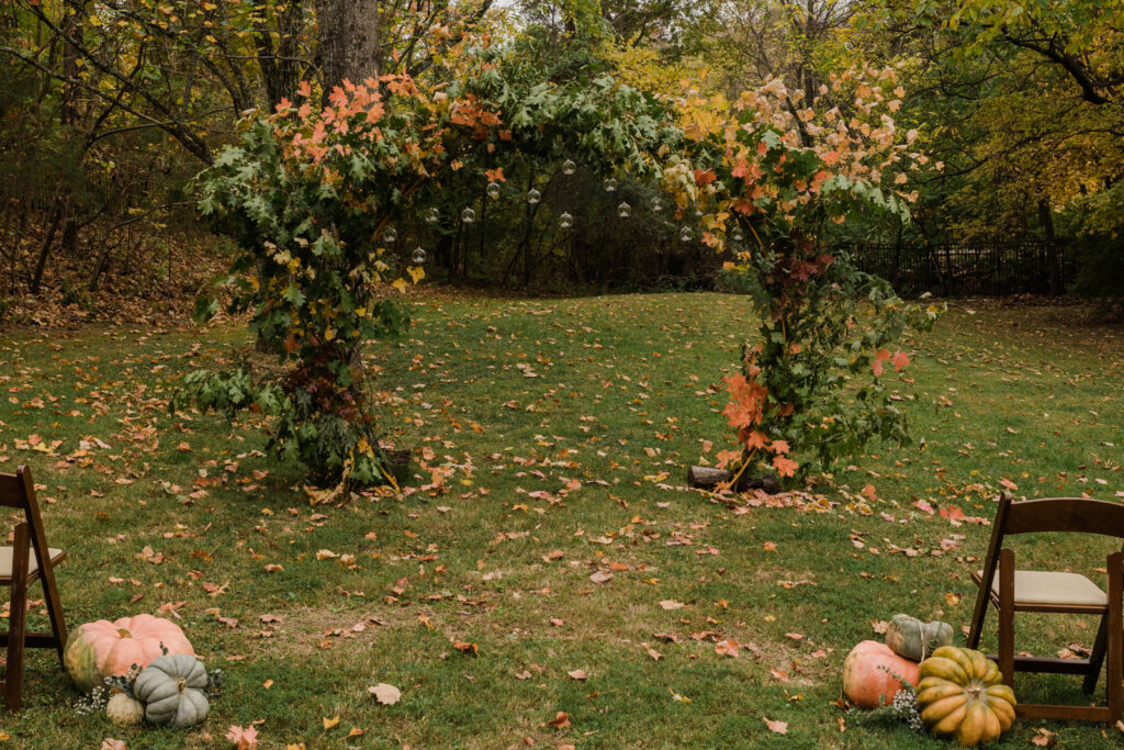 fall wedding arch idea