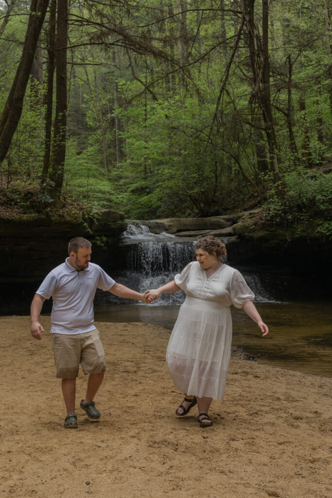 The couple eloped at creation falls, red river gorge on a weekday and no crowds are seen